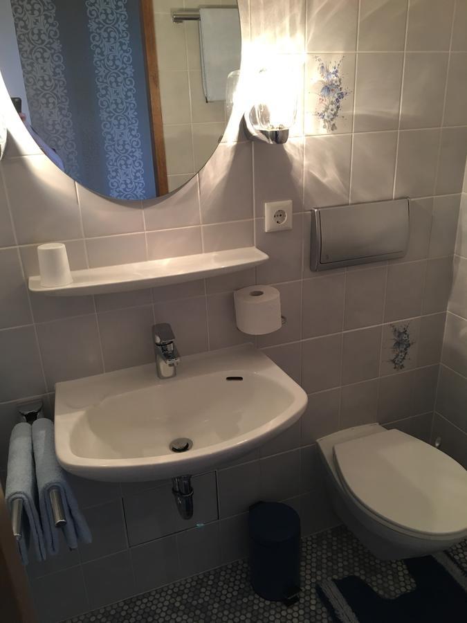 Dorfgasthof Schmitz Schalkenmehren Esterno foto